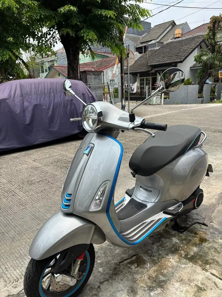 Vespa Elettrica 2023
