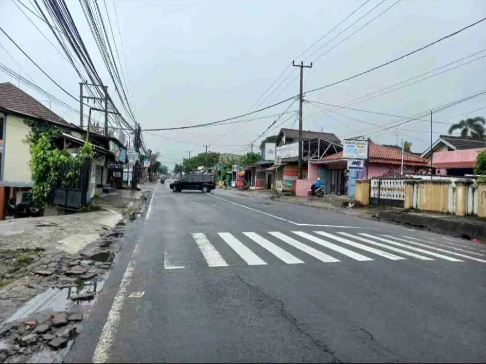 Dijual tanah dan bangunan rumah Jl. Raya Pandeglang, 400 m2, SHM