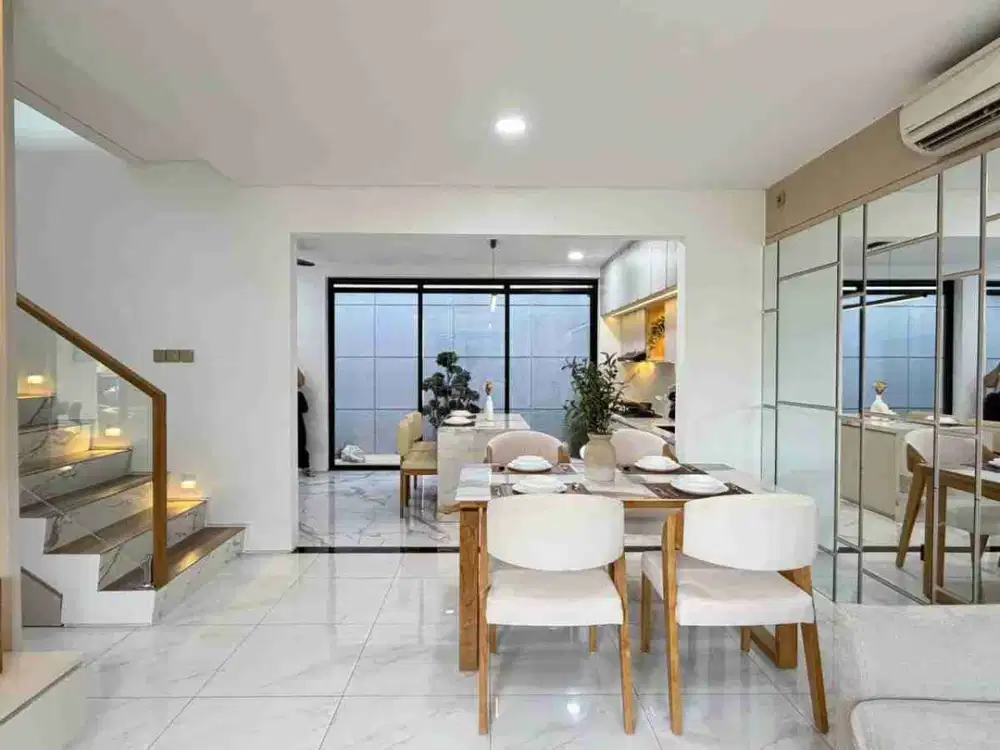 Disewakan Rumah Lux Terawat ada Jacuzzi di Kota Baru Parahyangan Bandung