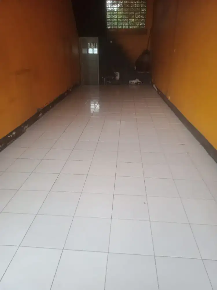 Disewakan murah toko samping Alfamidi cisauk