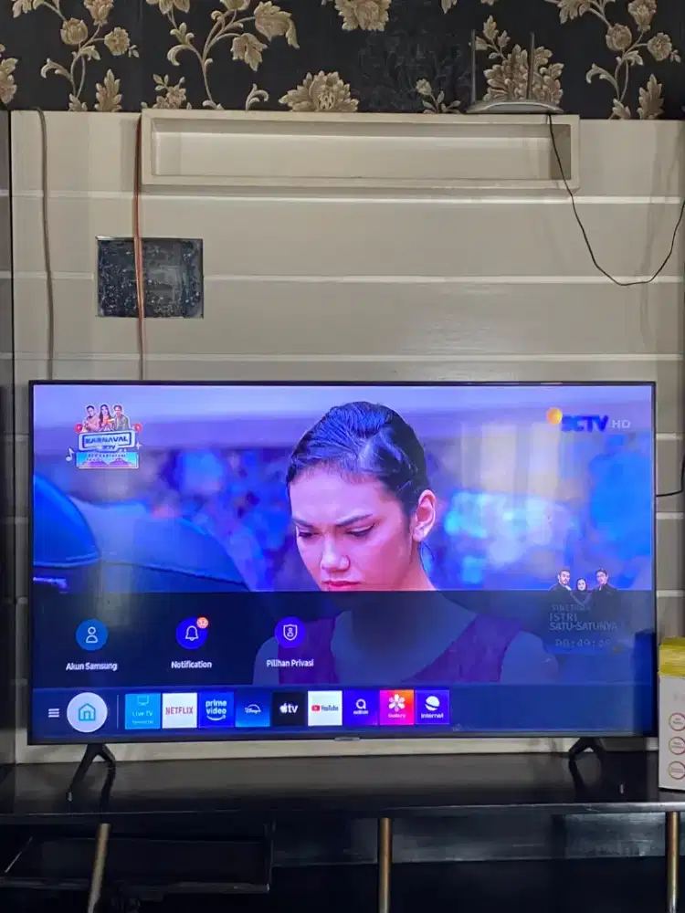 Tv polytron 52 inch android