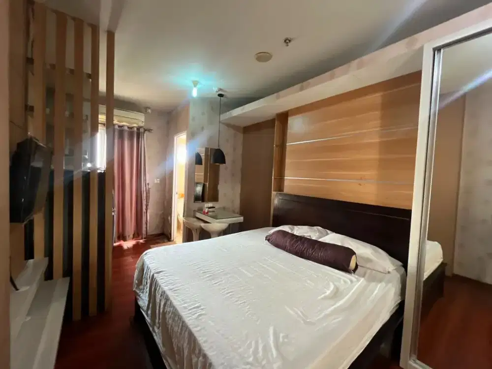 Disewakan Apartemen Oak Tower B Lantai 21 – 2 Bedroom Full Furnish, Lantai Tinggi, Siap Huni & Strategis di Pulo Gadung