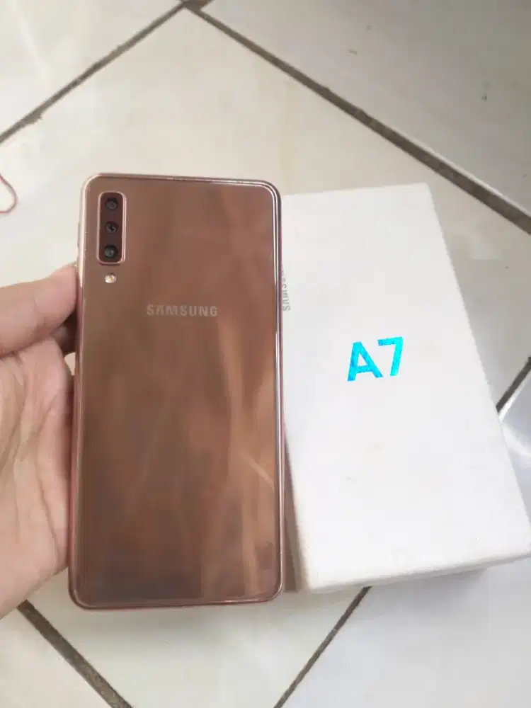 Samsung A7 2018 fullset ram 4/64 Nfc aktif