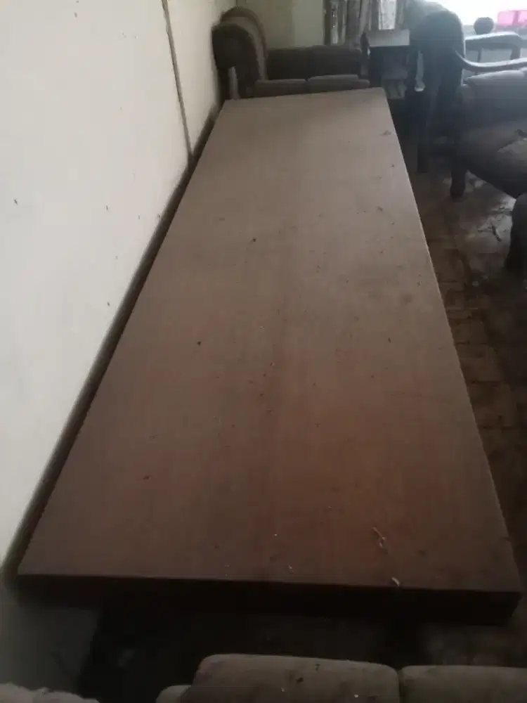 Meja jati tua,tebal,lebar,dan panhang