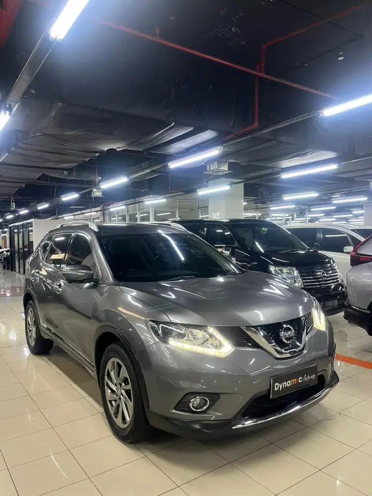 Nissan Xtrail 2.5 thn 2015 Grey On Black Km 92rb Record