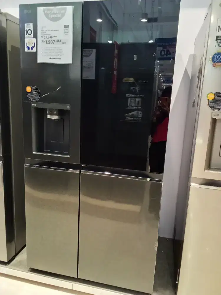 LEMARI PENDINGIN 2 PINTU