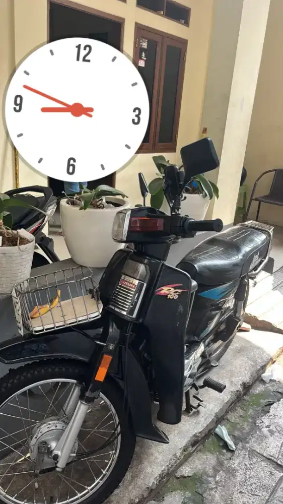 Bismillah dijual motor simpenan suzuki rc bravo