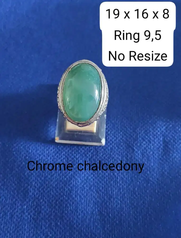 Batu chrome chalcedony