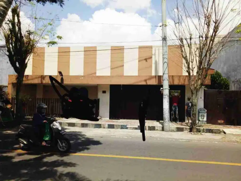 M2 Dijual Rumah Toko + Gudang beserta Kebun Harga Dibawah Pasaran
