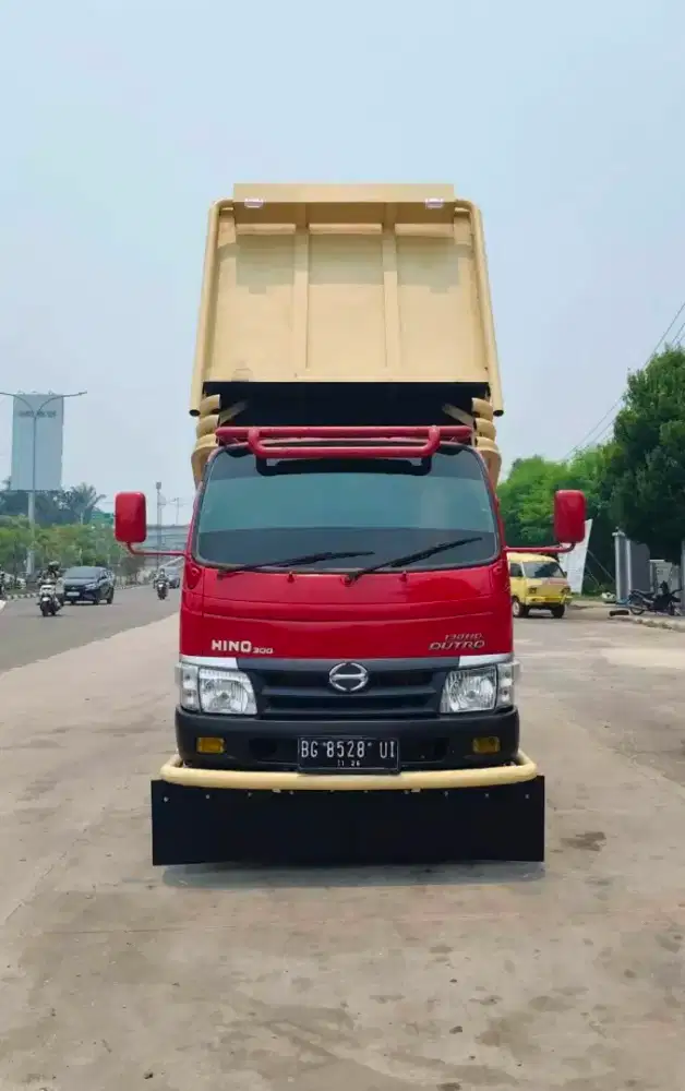 HINO DUTRO DUMP