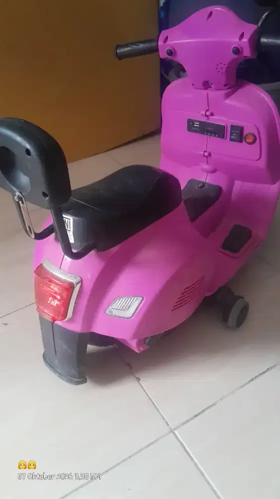 vespa mainan buat anak