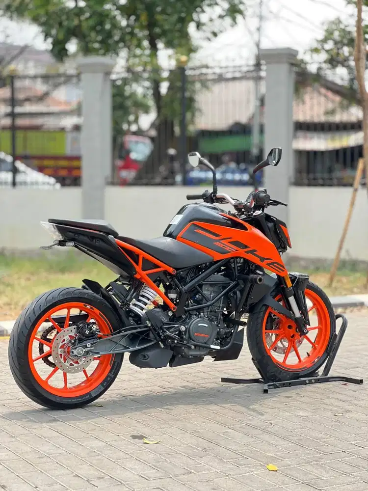 NAKED IDAMAN! KTM DUKE 200 ABS 2022 ORANGE KM LOW PAJAK ON SIAP HARIAN