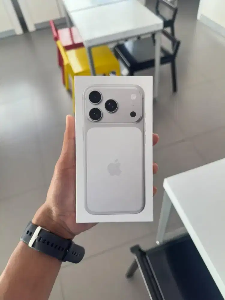 KREDIT TANPA DP IPHONE 17 PRO 256GB SILVER