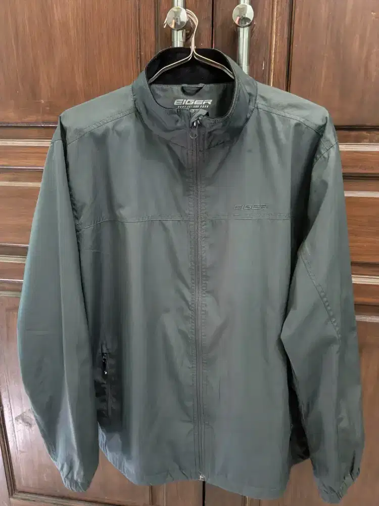 Jaket EIGER FASTEST FAST size XL