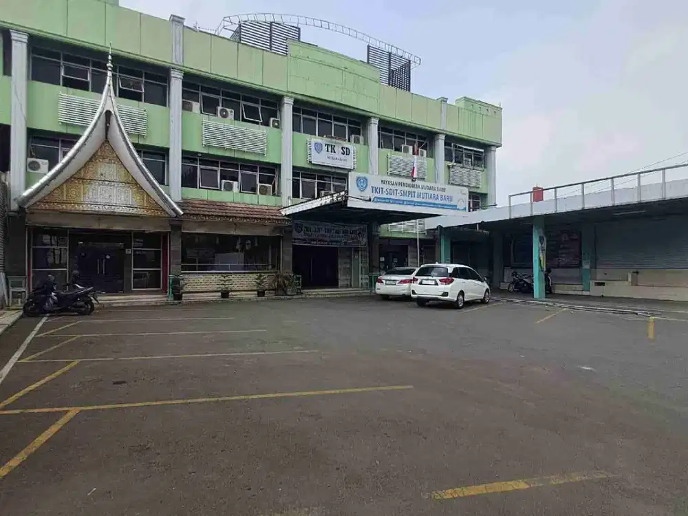Ruko Gandeng siap pakai untuk segala jenis usaha.,Lokasi strategis pinggir jalan raya