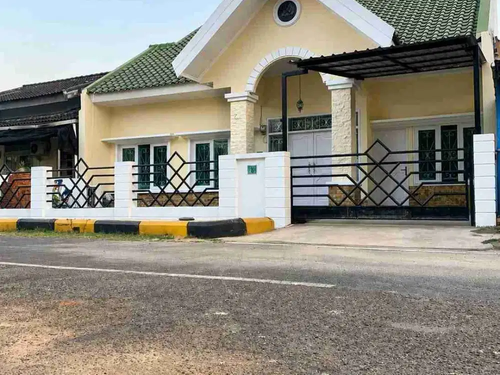 Rumah jl Boulevard Panakukang Makassar dekat pettarani