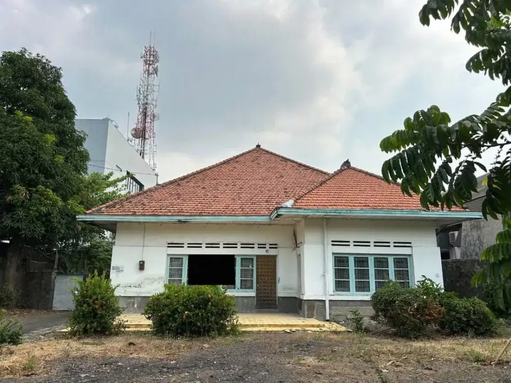 Rumah Vintage Cantik Di Pusat Kota Tegal