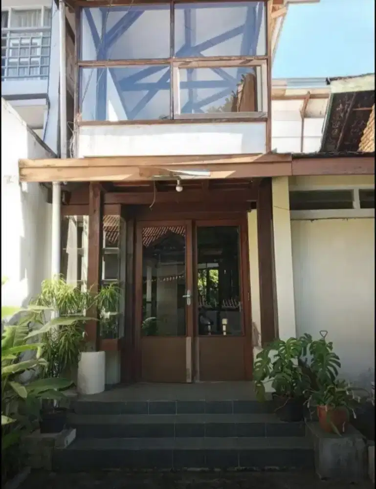 Disewakan paviliun estetik utk kantor