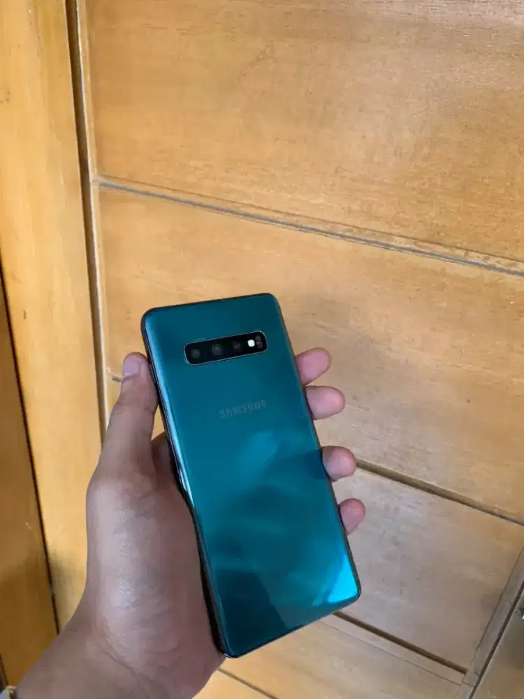 Samsung s10+ 8/128 prism green