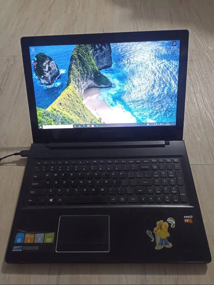 Laptop LENOVO Z50-75