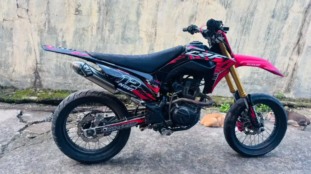 Dijual santai Honda CRF 2020
