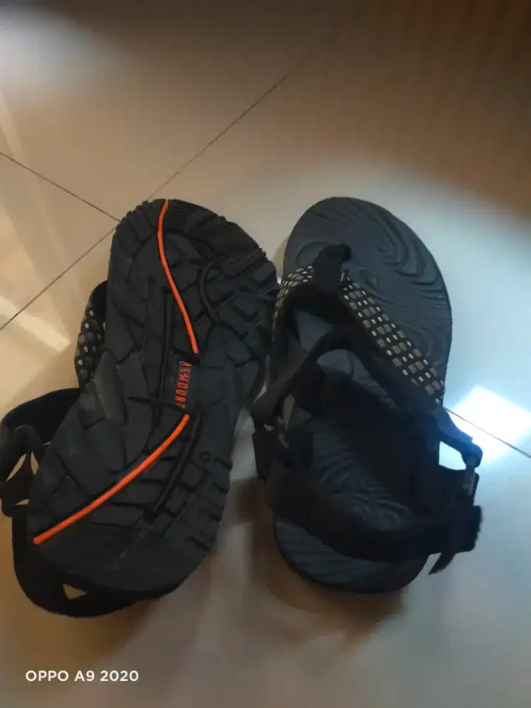 Sandal gunung asmount