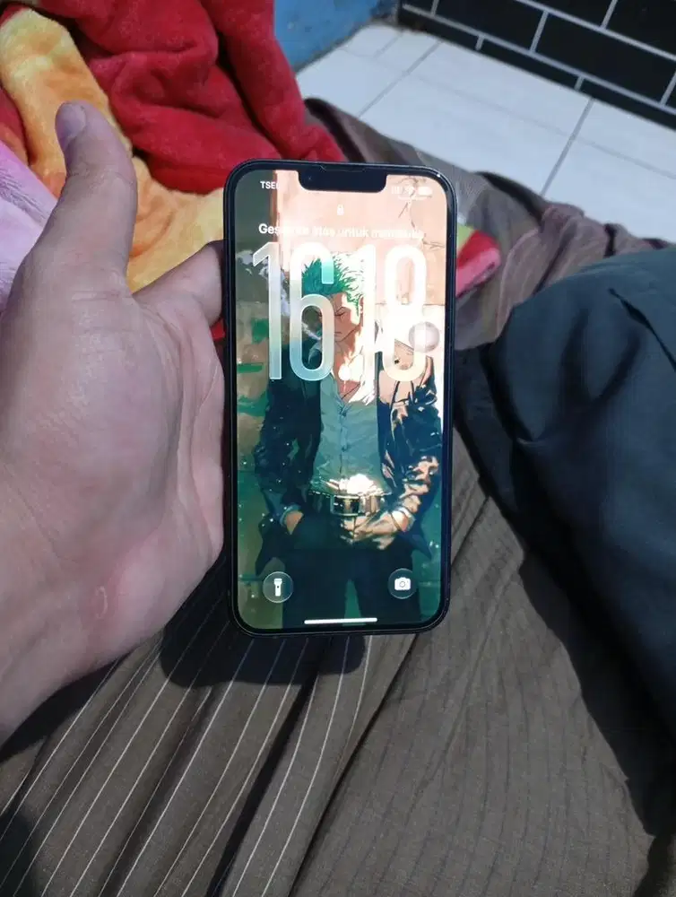 Iphone 13 128gb garansi resmi erafone