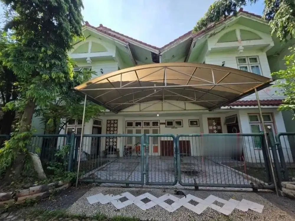 RUMAH STRATEGIS DEKAT KANTOR PEMERINTAHAN GRAHA INDAH GAYUNG KEBONSARI AKSES JALAN UTAMA A.YANI