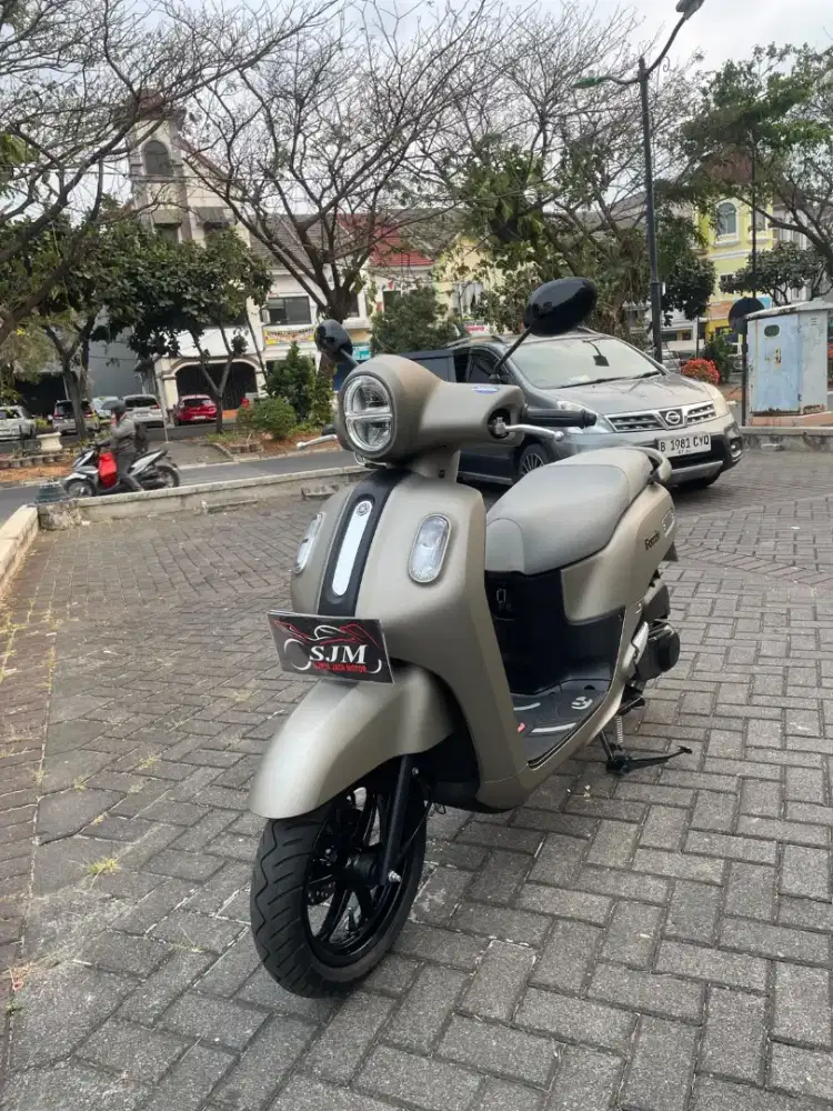 YAMAHA FAZZIO LUX 2025 KM 2K ASLI