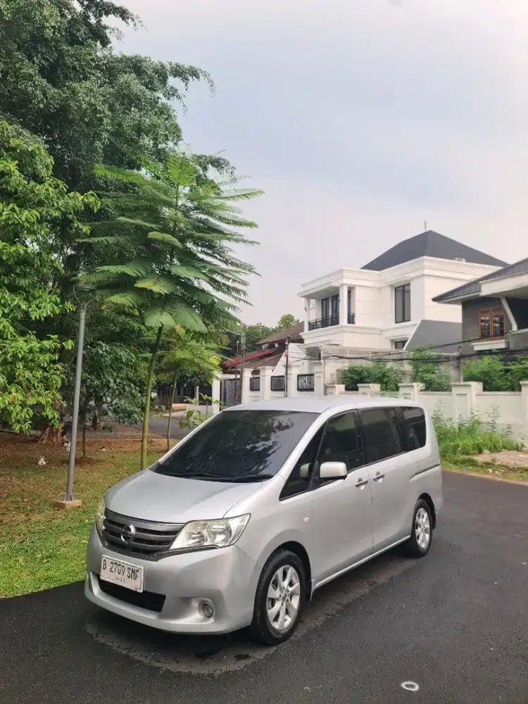 Serena X 2.0 AT 2013 C26 Km129rb Full Original