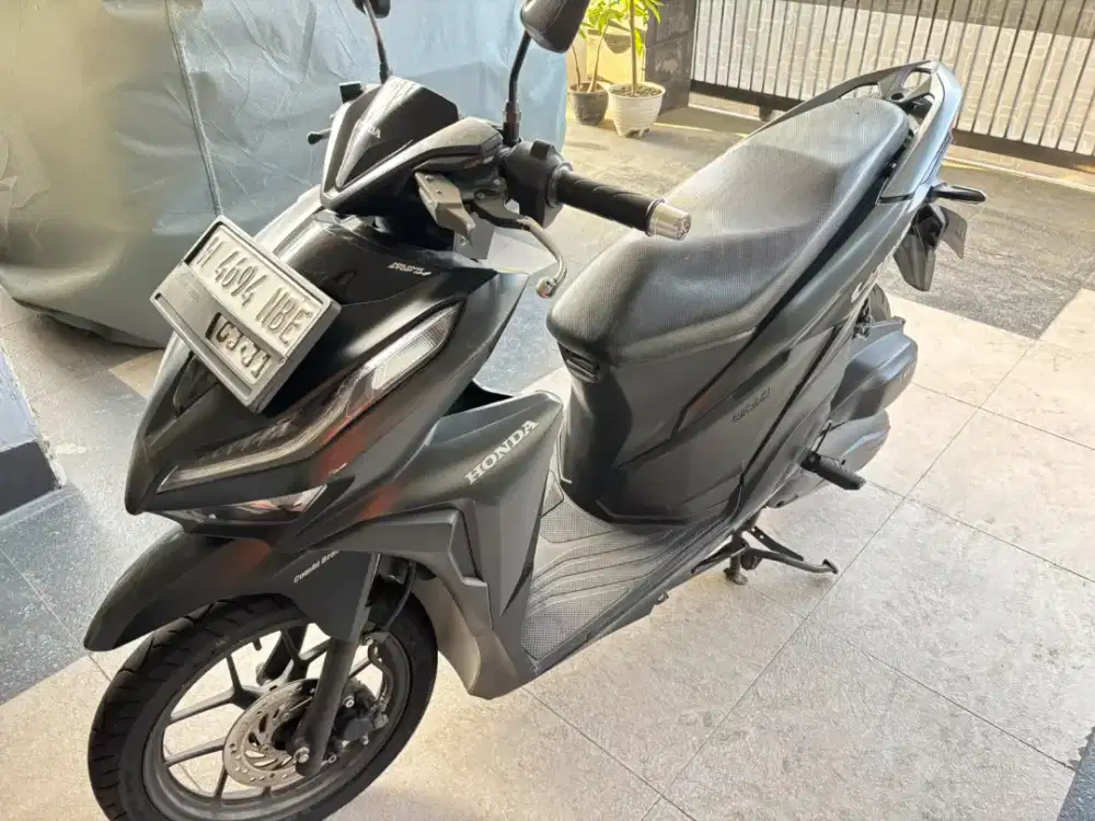 Honda Vario 125 Hitam tahun 2021 km rendah 30 ribuan