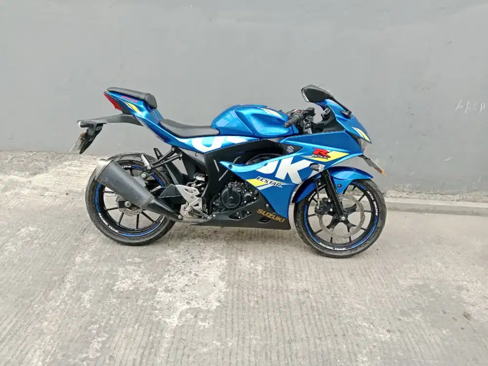 Jual motor Suzuki GSX 2018