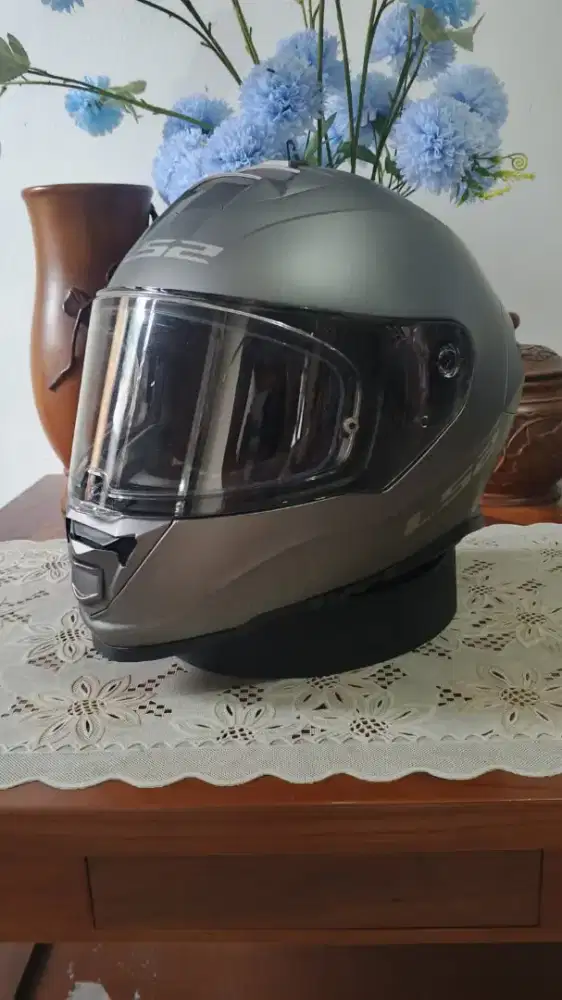 HELM FULL FACE LS2 STROM