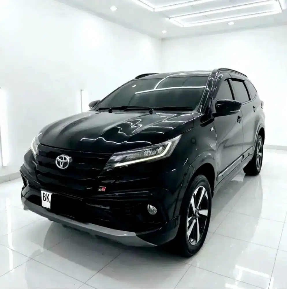 Dp 33jt Rush GR Sport AT Matic Hitam 2023 (2022/2024)