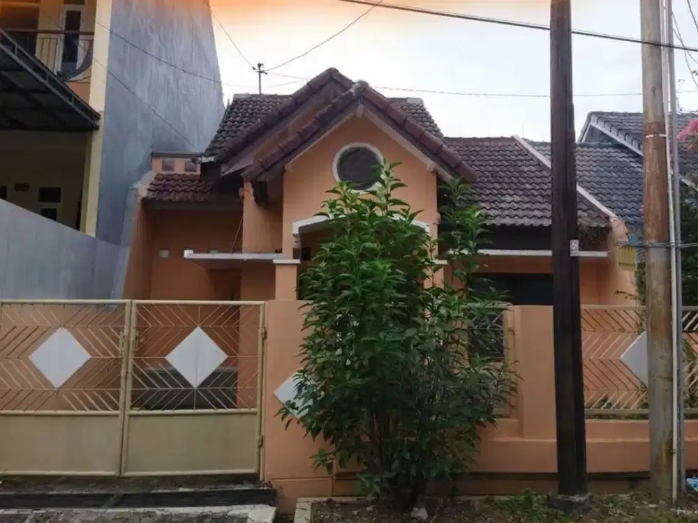 RUMAH DIJUAL DI SEMARANG INDAH SEMARANG, DEKAT BANDARA SIAP HUNI, BEBAS BANJIR