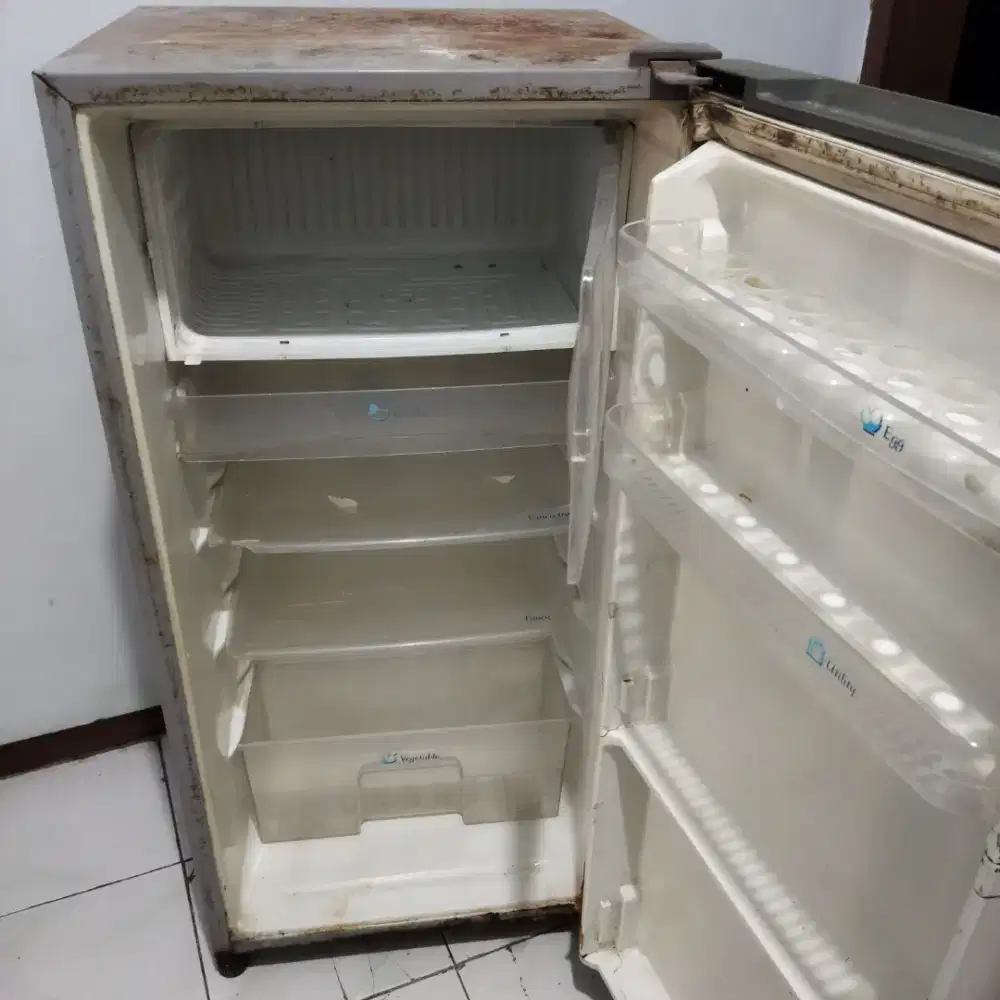 Kulkas 1 pintu bekas