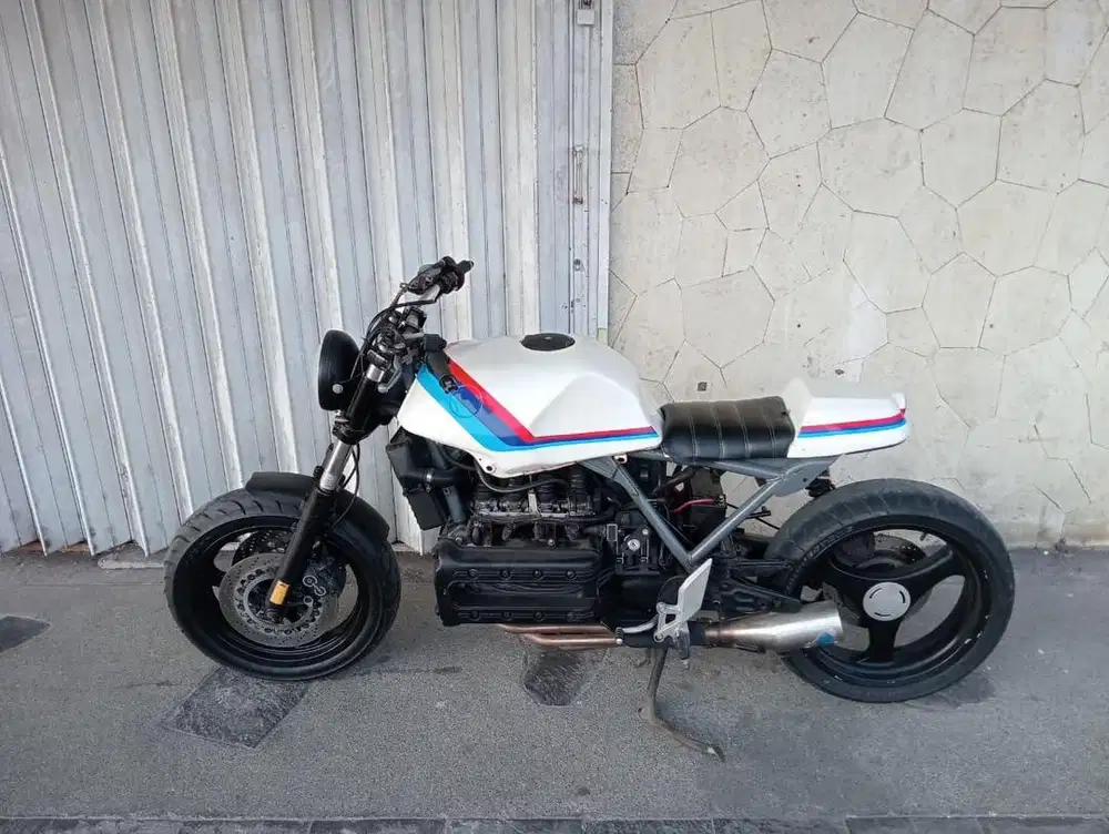 BMW K1200 Naked