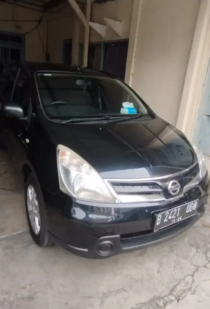 Nissan Livina SV Matic 2011