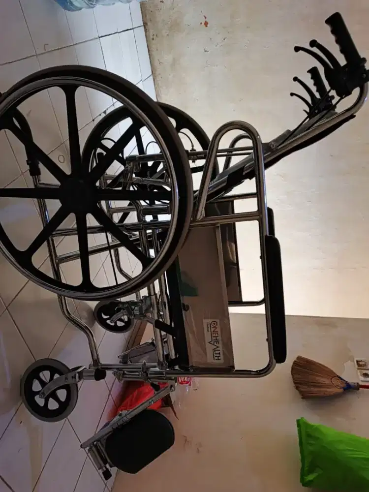 Dijual cepat kursi roda hidrolik 3in1