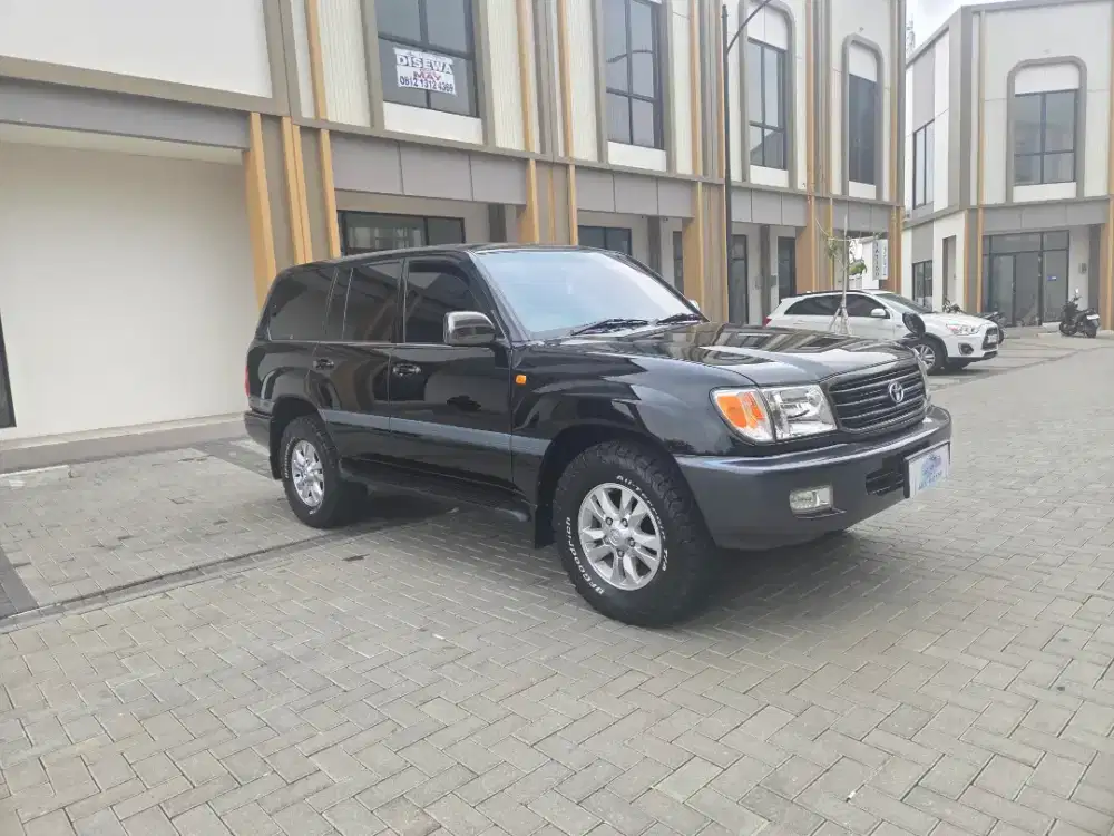 TOYOTA LANDCRUISER VX 100 2001