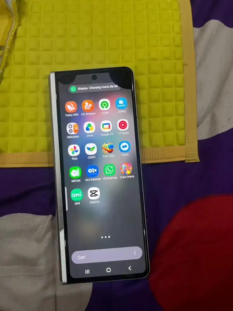 Saya mau jual hp samsung z fold 3 5g