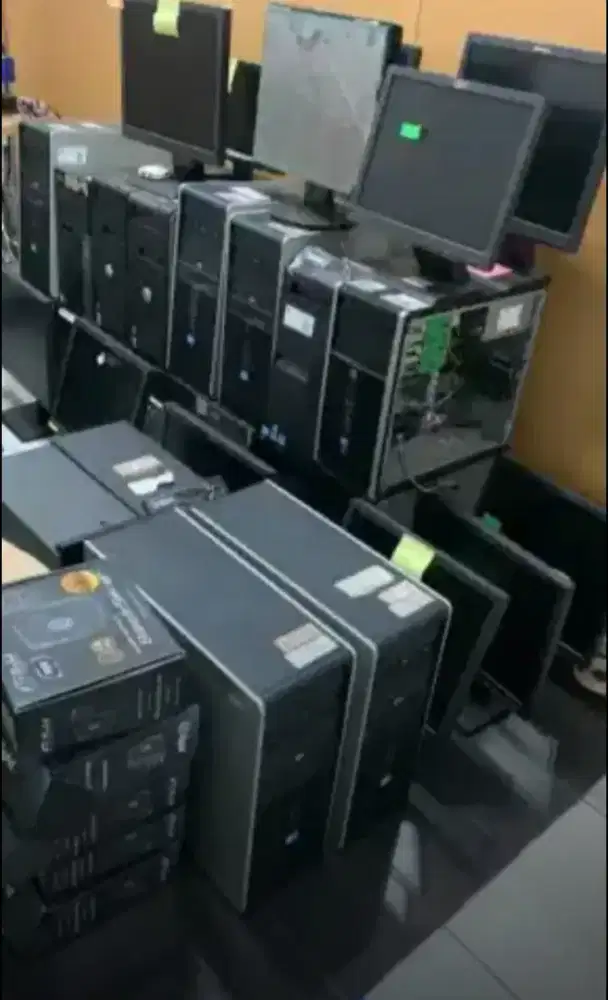 DICARI Komputer & Laptop