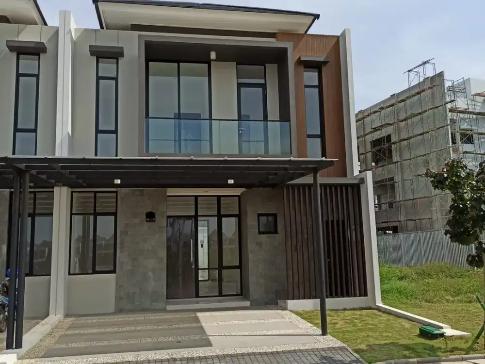 Disewakan Rumah Cluster Simprug Village Uk 8x27 di Pik2