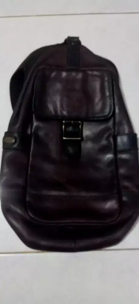 tas kulit slempang fossil original leather