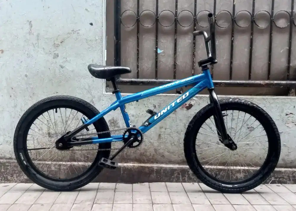 Sepeda BMX United 20 inc rem terpedo, harga pas.. Cipinang