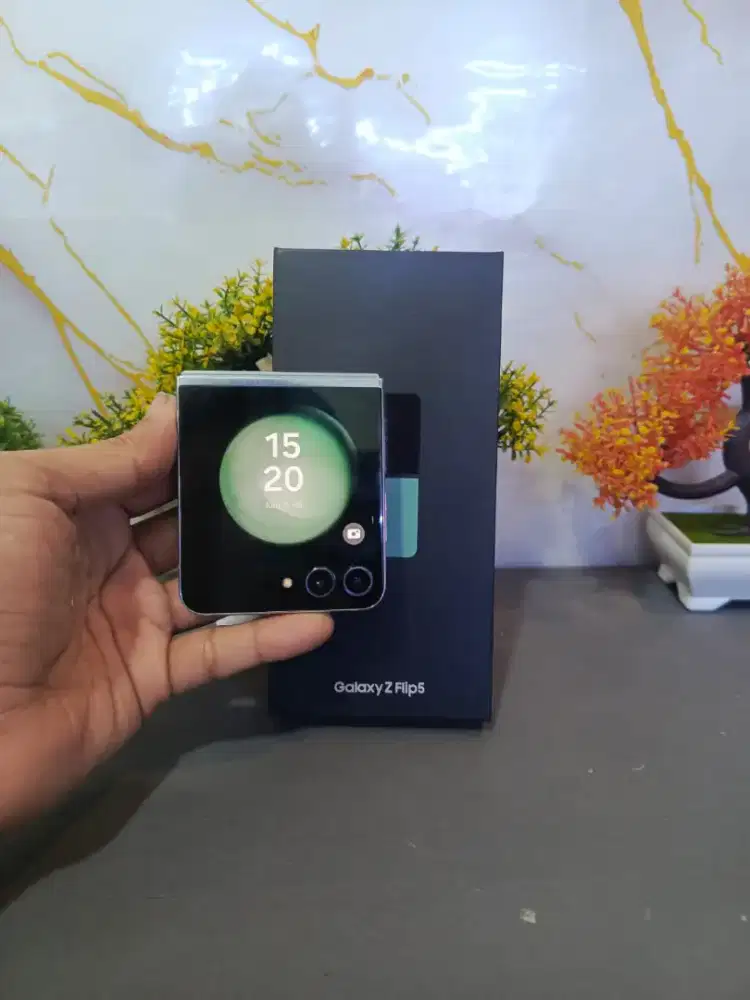 SAMSUNG Z FLIP 5 5G RAM 8/256GB ORIGINAL SEIN MULUS NORMAL