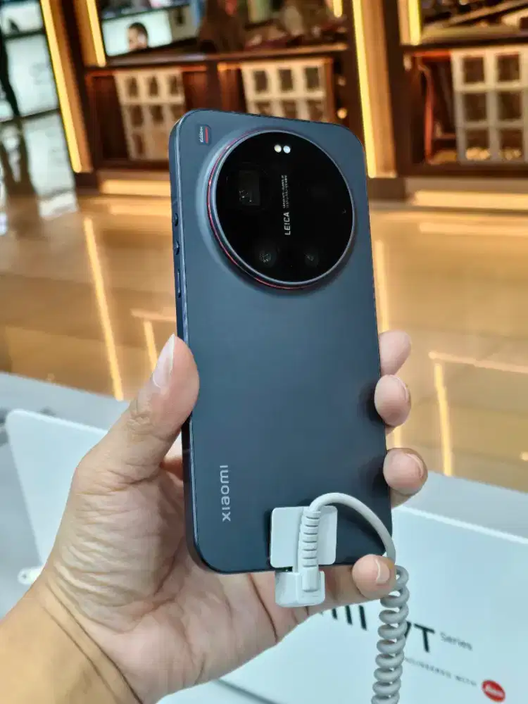 Xiaomi 17 Ultra BNIB