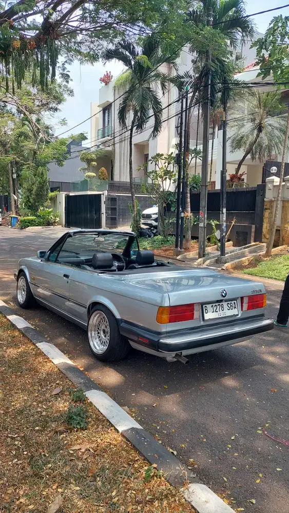 BMW E30 convertible celica corolla sprinter