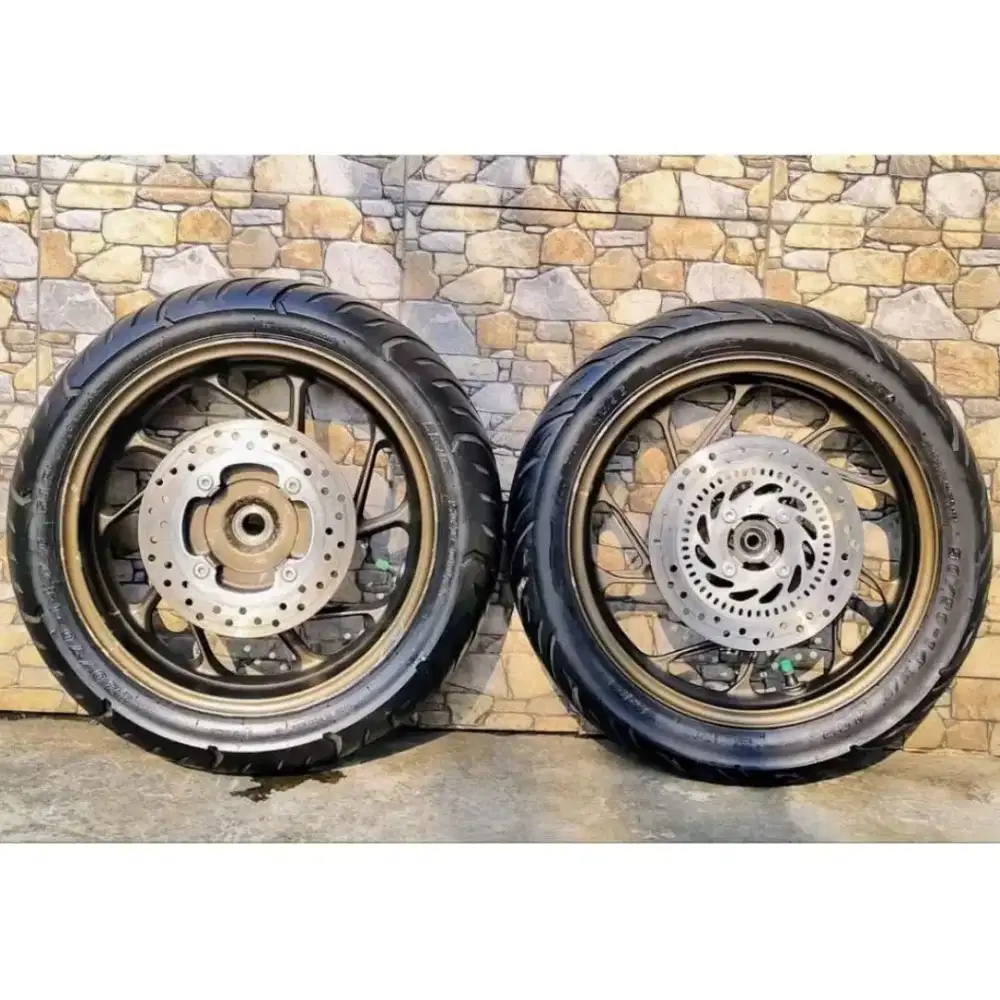 Velg+Ban Honda stylo 160 ABS