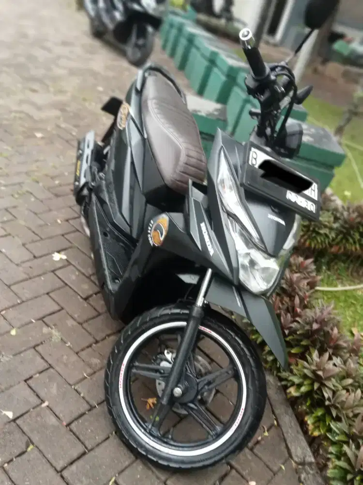 Beat street 2019 Hitam Doff